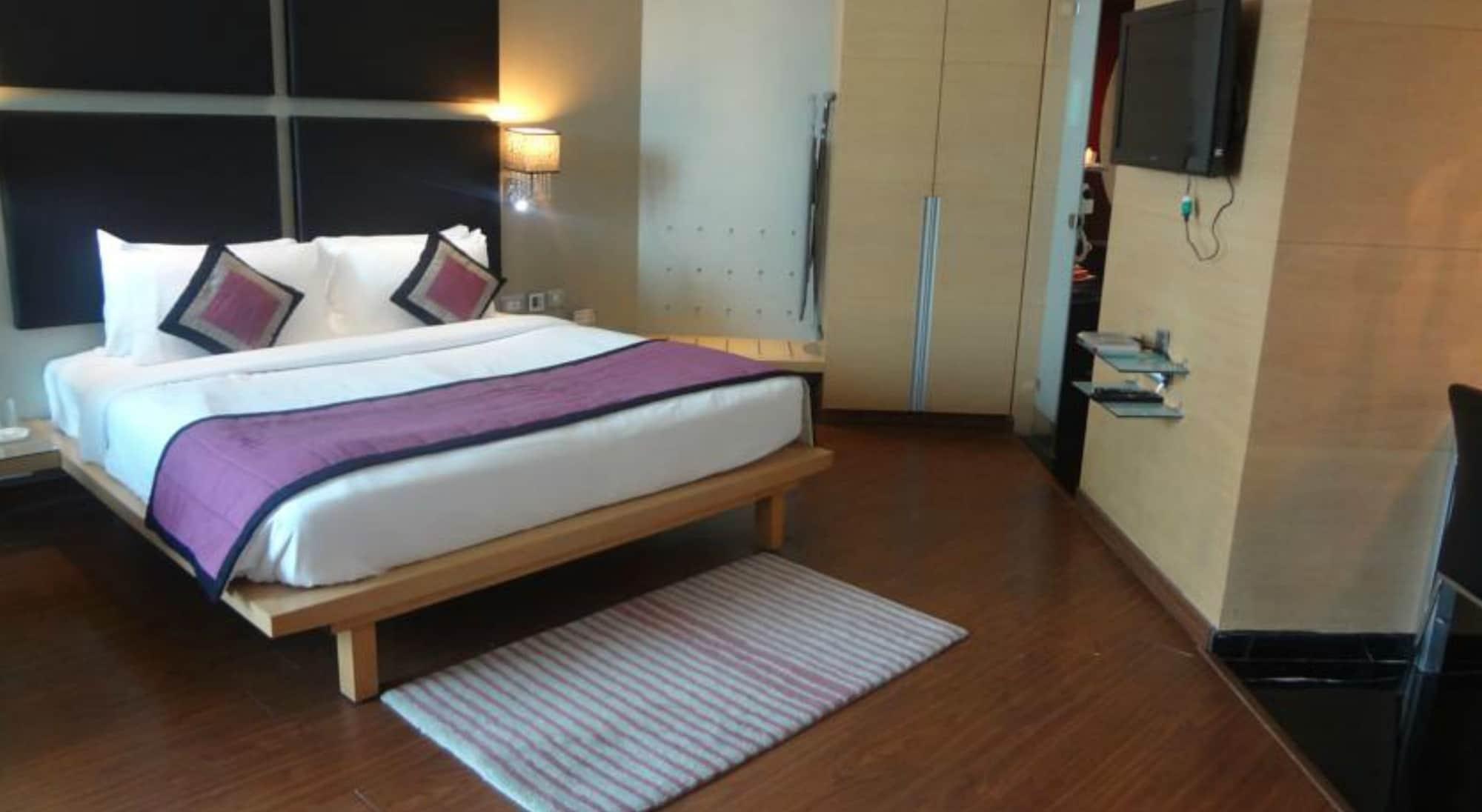 Ramada By Wyndham Navi Mumbai Hotel Buitenkant foto