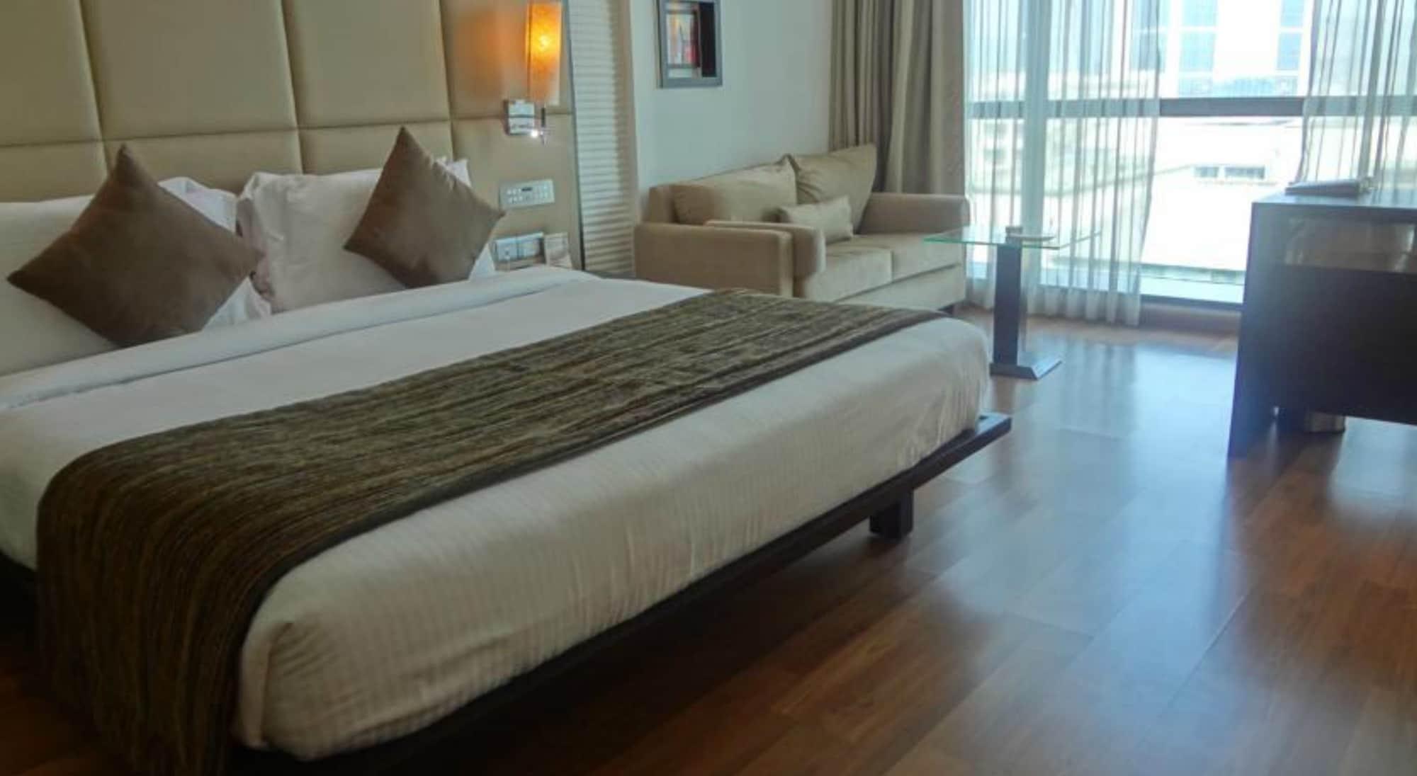Ramada By Wyndham Navi Mumbai Hotel Buitenkant foto