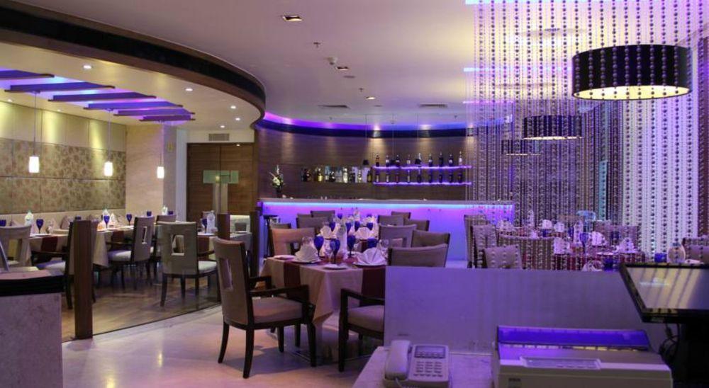 Ramada By Wyndham Navi Mumbai Hotel Buitenkant foto