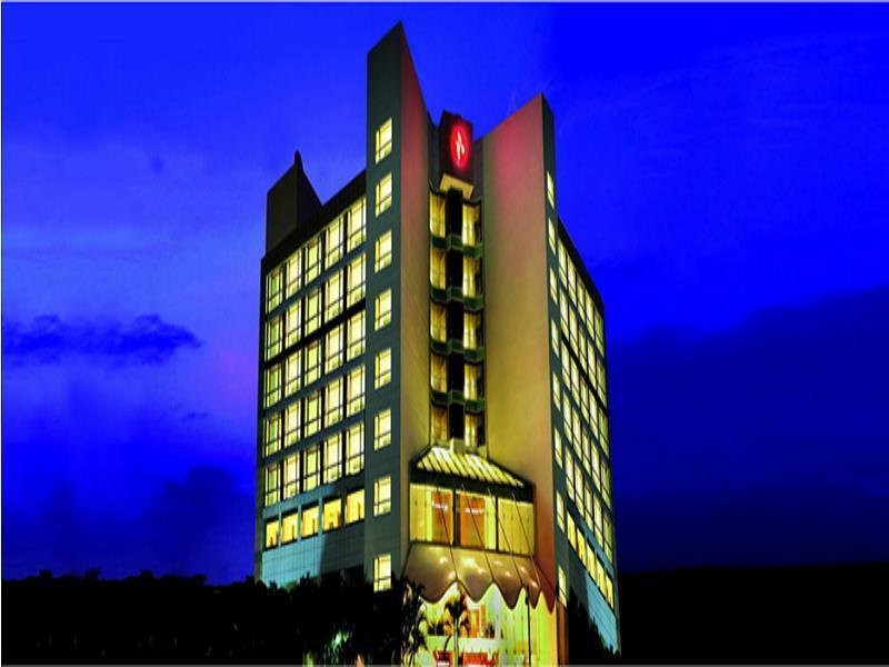 Ramada By Wyndham Navi Mumbai Hotel Buitenkant foto