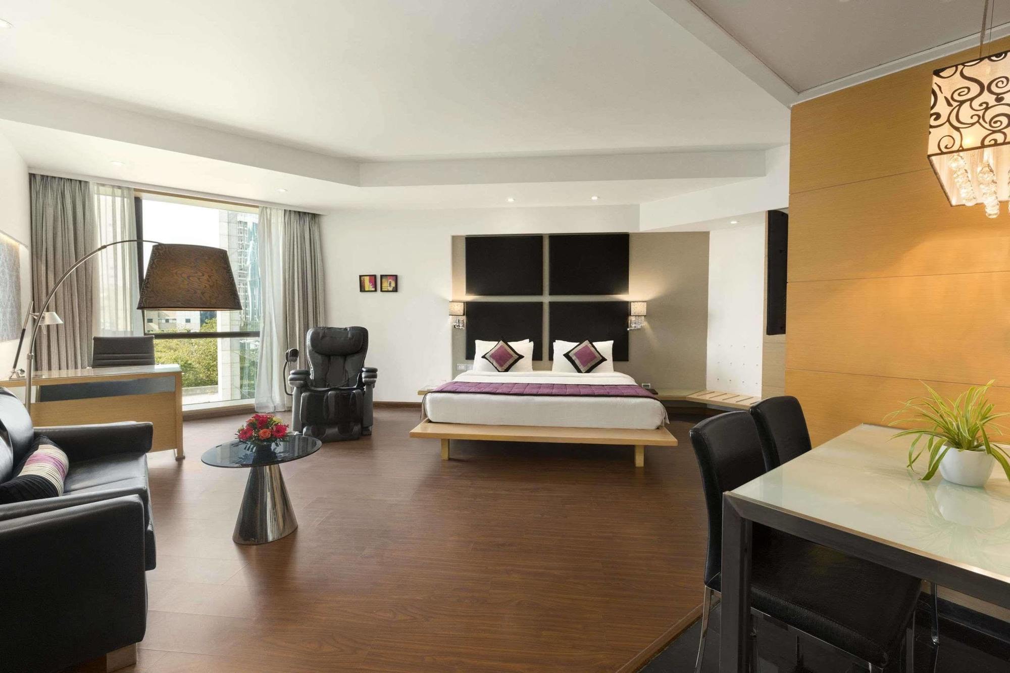 Ramada By Wyndham Navi Mumbai Hotel Buitenkant foto